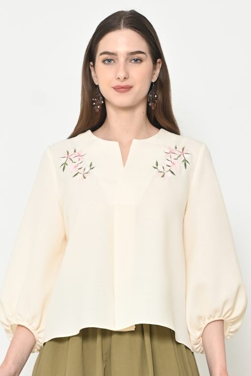 Neu'Mor Floral Whisper Top - A837 Broken White (Butter Yellow)